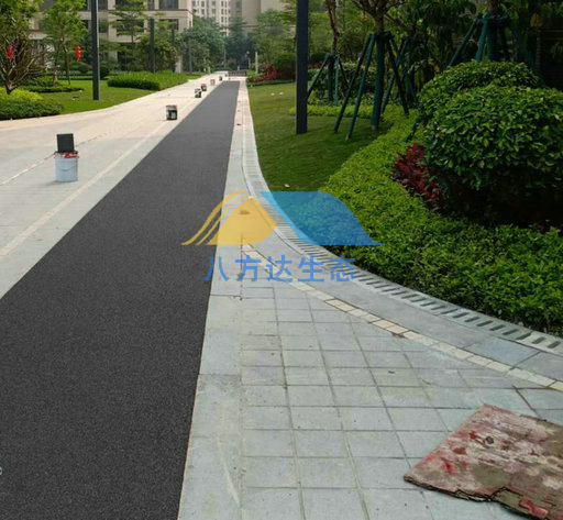 广州黄埔保利项目冷铺透水沥青工程